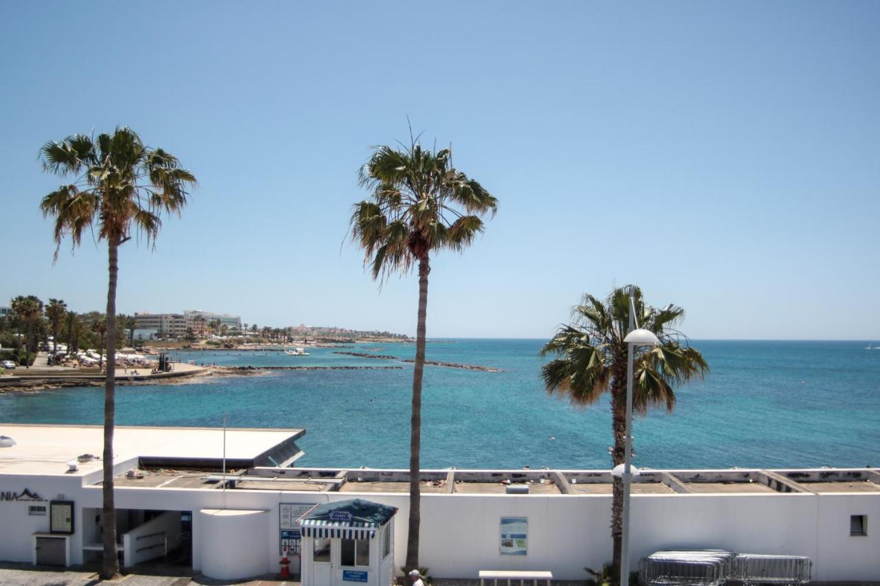 Phaedrus Living Seaview Studio Suite Lighthouse 52 Paphos Extérieur photo