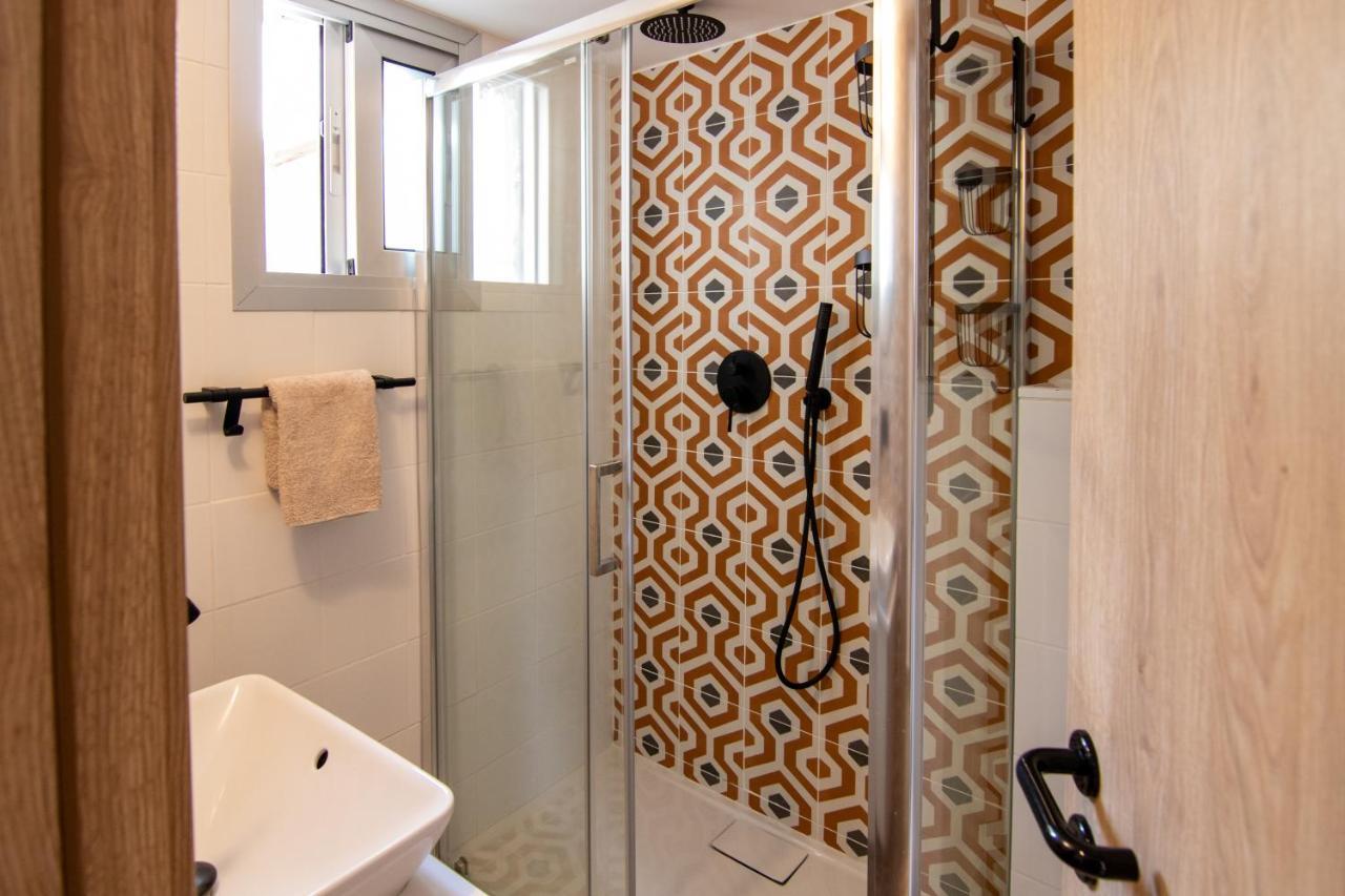 Phaedrus Living Seaview Studio Suite Lighthouse 52 Paphos Extérieur photo