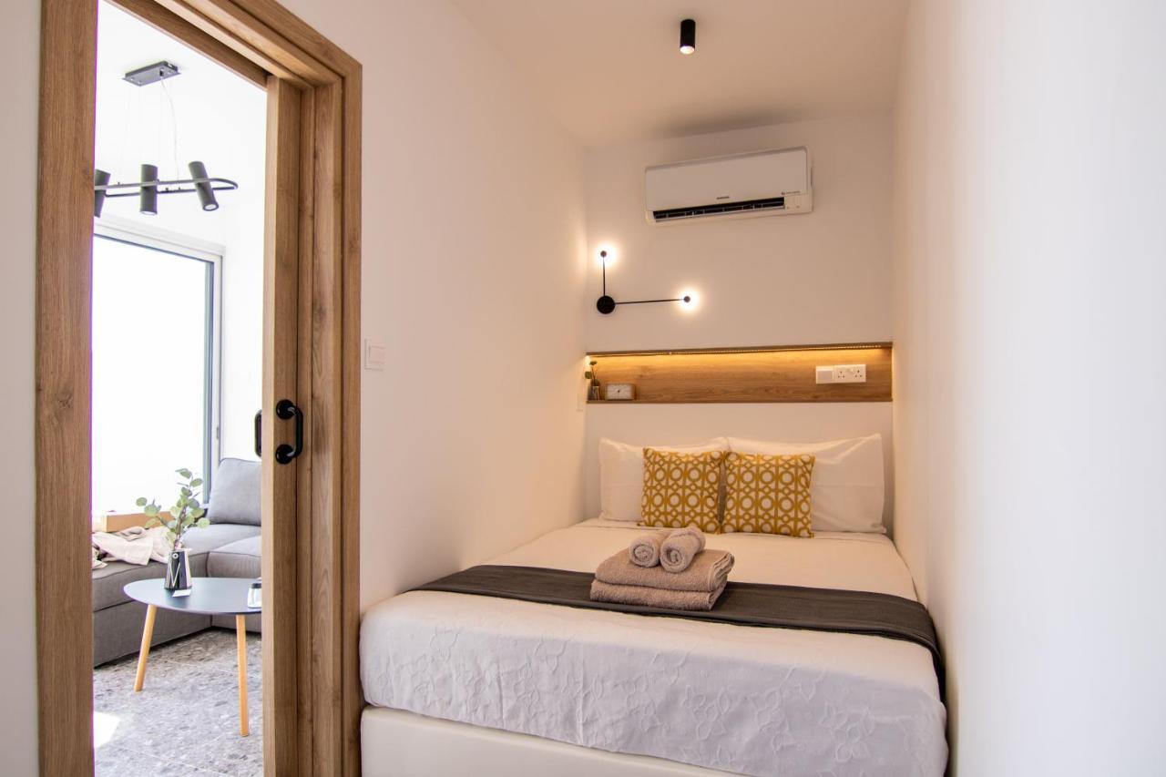 Phaedrus Living Seaview Studio Suite Lighthouse 52 Paphos Extérieur photo